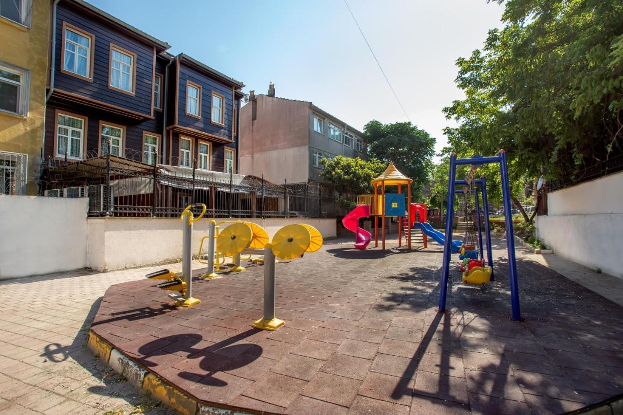 April Hotel Стамбул Экстерьер фото
