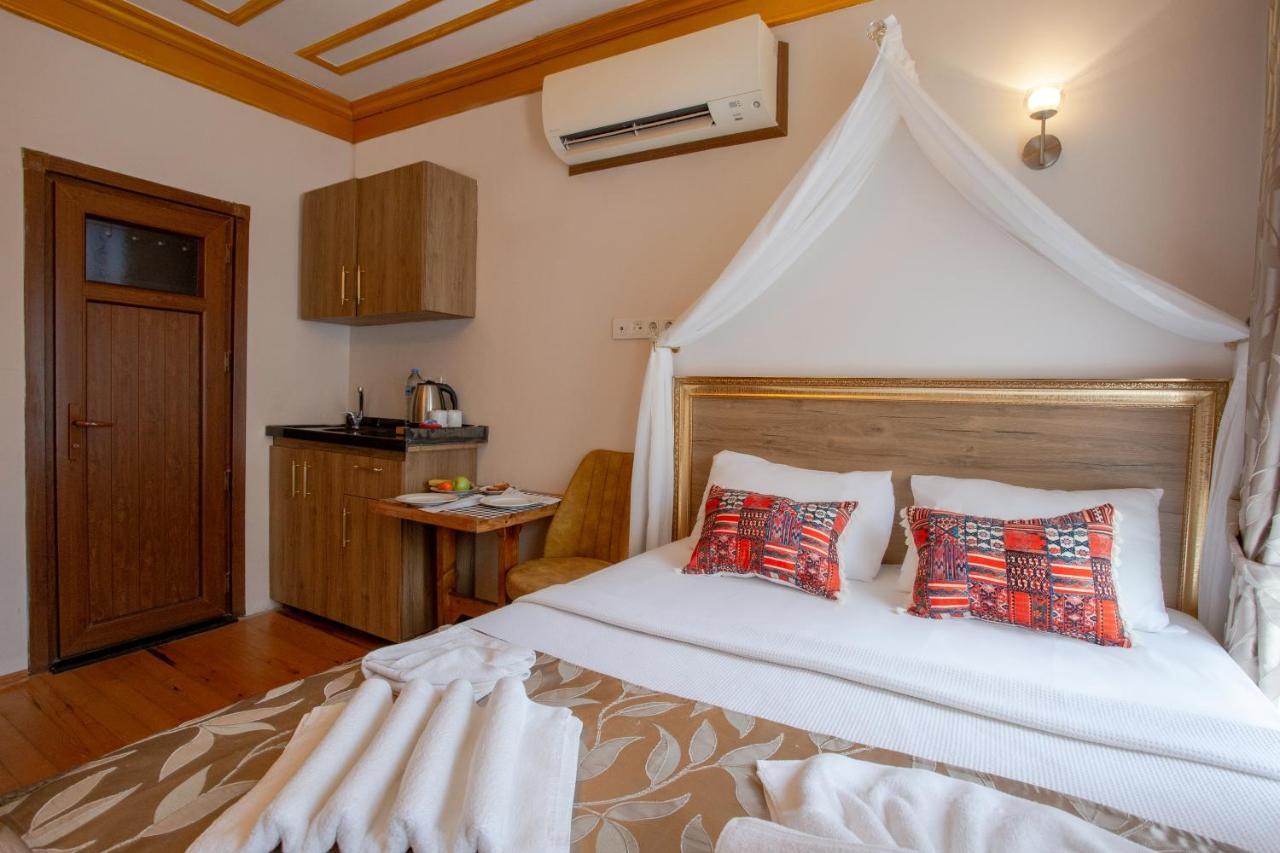 April Hotel Стамбул Экстерьер фото